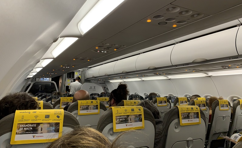 2 Vueling Arilines